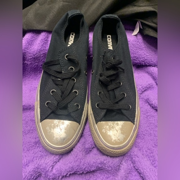 Converse Black & Metallic, Men’s size 4, like new, Preloved - Picture 2 of 3
